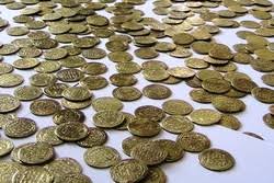 کشف ۵ هزار سکه طلای تقلبی  از باند کلاهبرداری در خمین