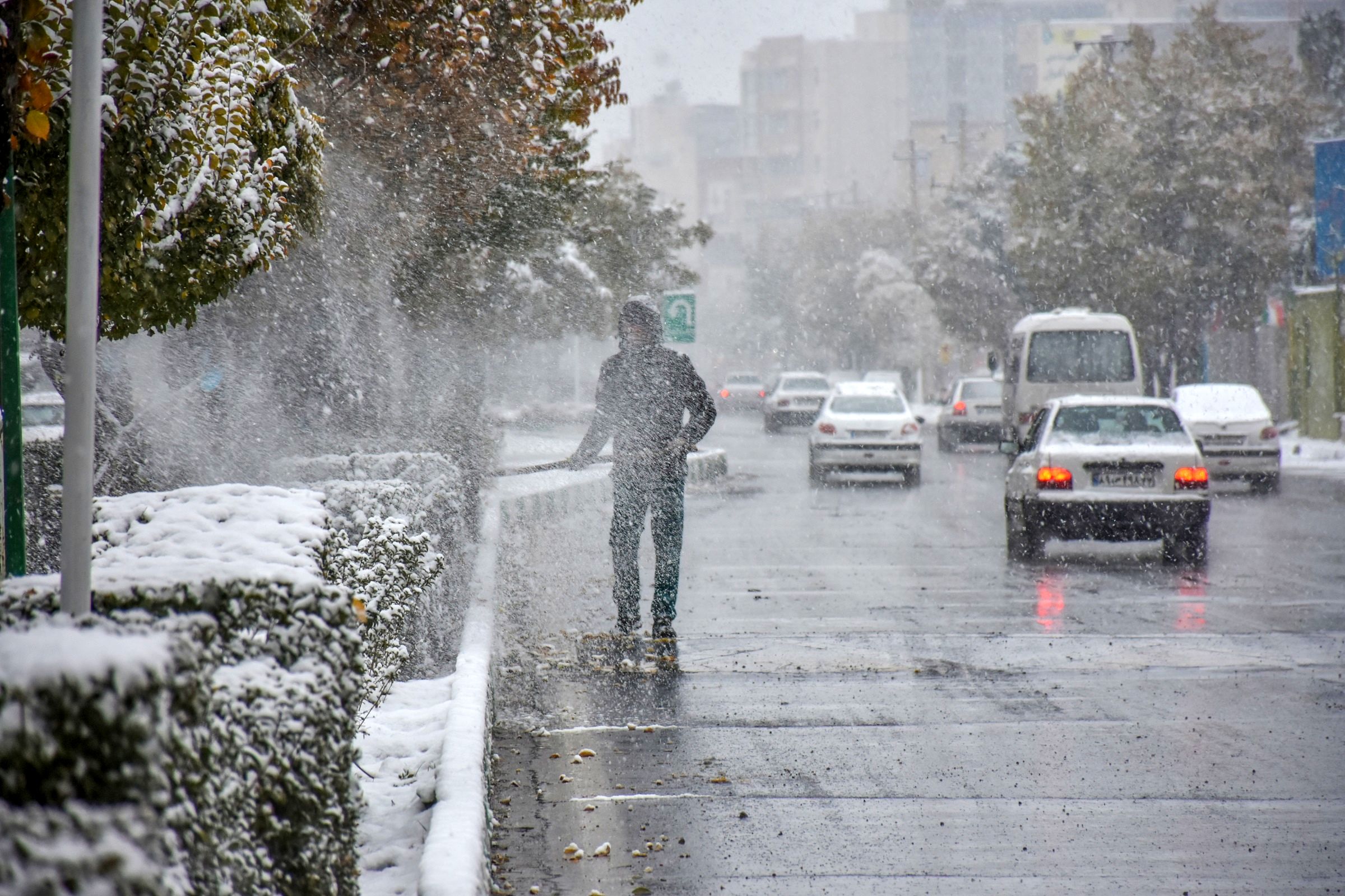 هشدار مدیریت بحران برای خسارات ابگرفتگی، بارش برف و کولاک و کاهش دما