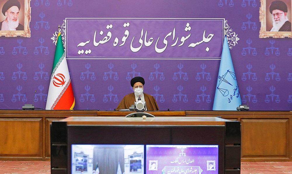 مبارزه با فساد از مأموریت‌های محوری دستگاه قضاست