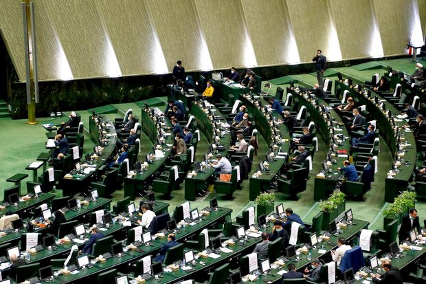 اعلام تنفس نیم ساعته در مجلس