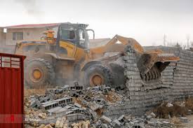 تخریب ۱۸ ویلا و سازه غیرمجاز در زمین‌های کشاورزی ساوه