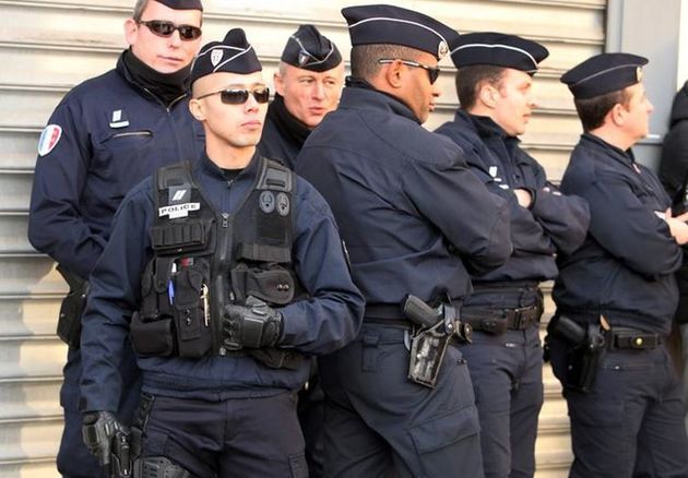 کشته شدن سه تن از اعضای پلیس فرانسه