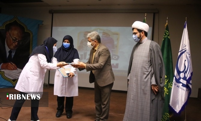 تجلیل از همیاران سلامت در بیمارستان نمازی شیراز