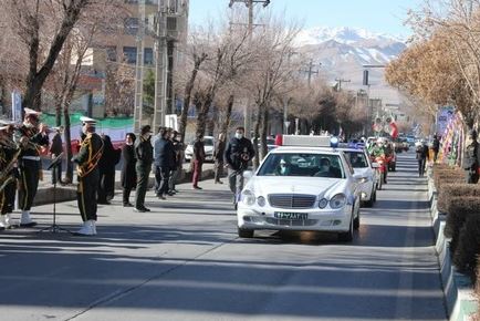 رژه خودرویی شهرکردی ها در طلیعه انقلاب اسلامی