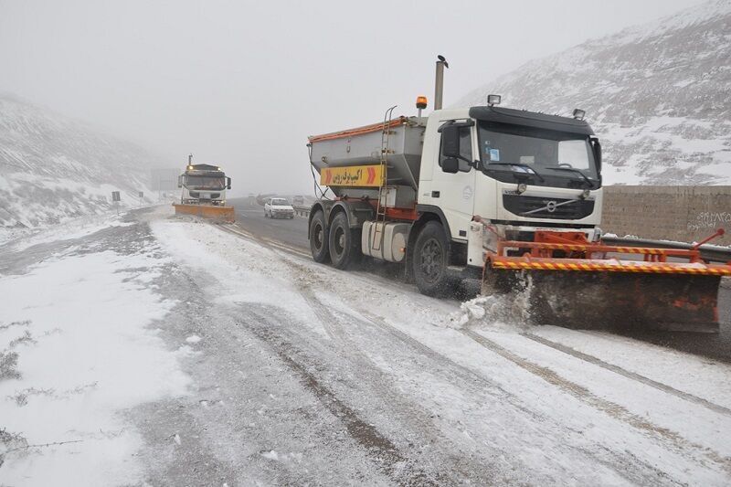 بارش برف و تازه‌ترین وضعیت راه‌ها در کهگیلویه و بویراحمد