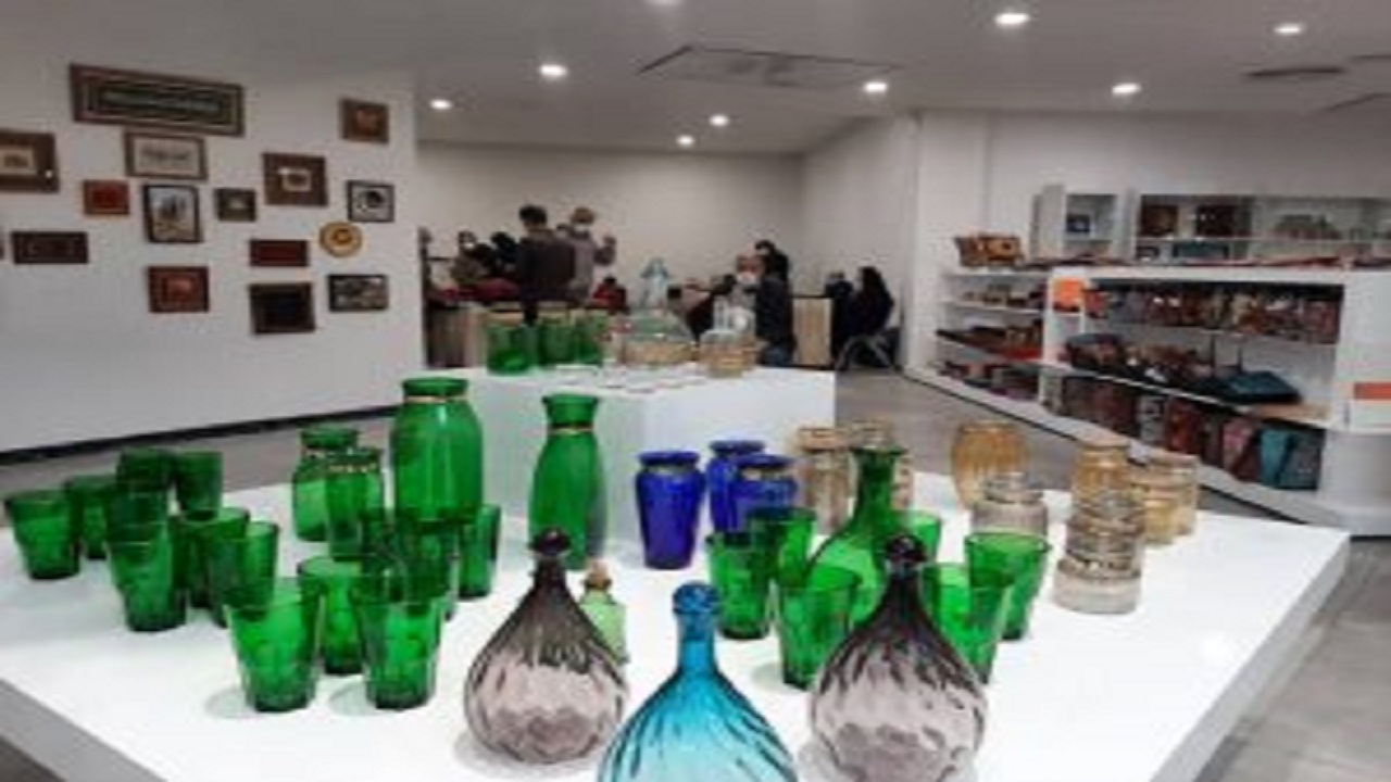 برپایی نمایشگاه صنایع‌دستی در قزوین