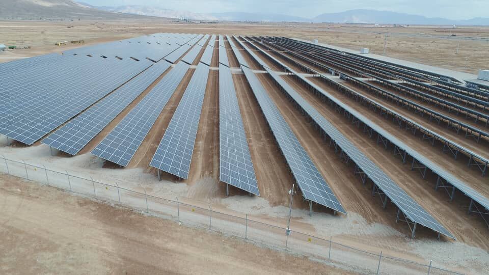 بهره برداری از دو نیروگاه خورشیدی در فارس