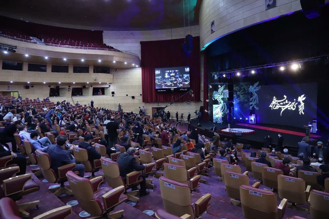 نکوداشت یاد علی انصاریان در آیین پایانی جشنواره فیلم فجر