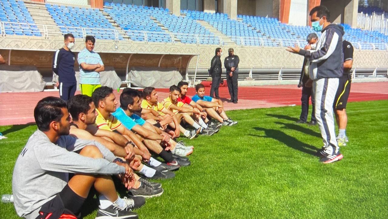 کارگاه ارتقا سطح داوری فوتبال خراسان رضوی در مشهد