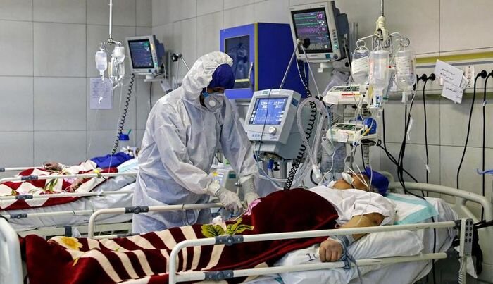 پنجه در پنجه مرگ ۱۲ بیمار کرونایی در استان