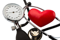 سالی چندبار فشار خونمان را چک کنیم؟