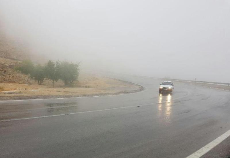 جاده‌های استان ایلام لغزنده هستند/ رانندگان با احتیاط رانندگی کنند
