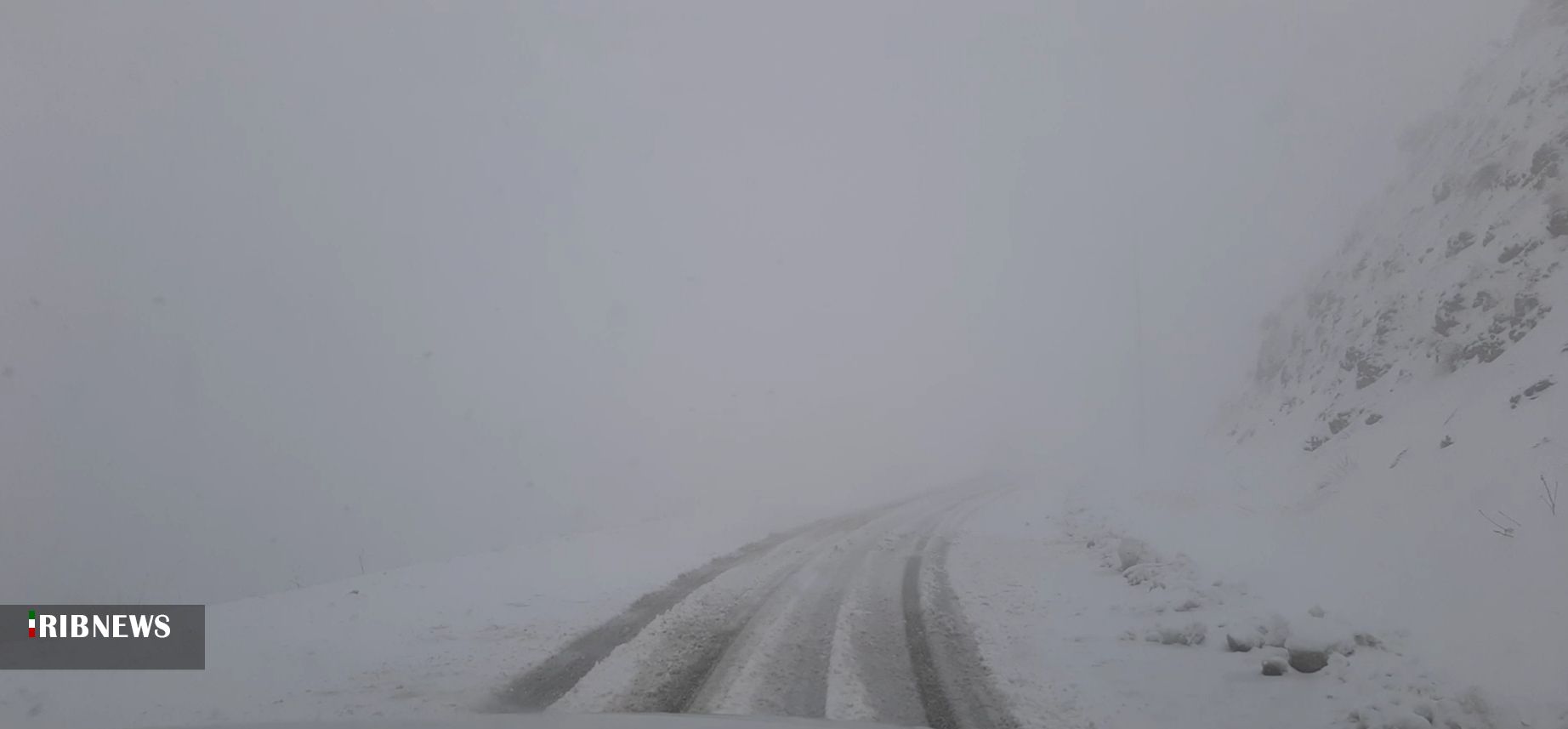 برف روبی راه ۷۳ روستا در سردشت