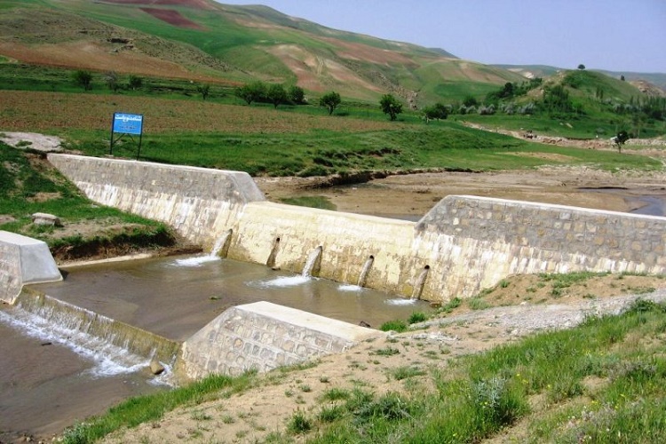 افتتاح ۴۸ طرح آبخیزداری گیلان در دهه فجر