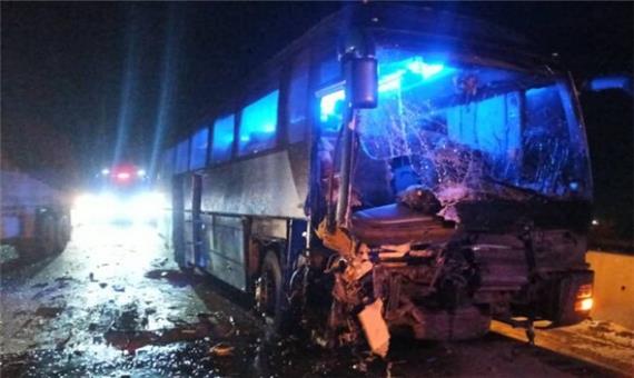 آتش سوزی اتوبوس مسافربری کرمان به اصفهان