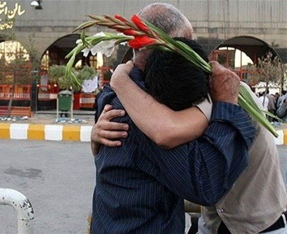 بازگشت زندانیان استان به آغوش خانواده