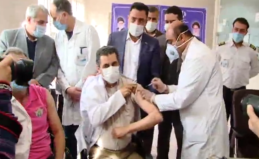 تزریق دوز دوم واکسن کرونا در قزوین + فیلم