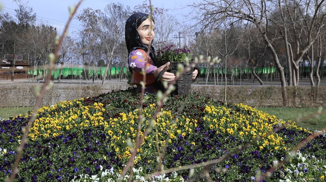 کاشت گل‌های استقبال از بهار ۱۴۰۰ در مشهد