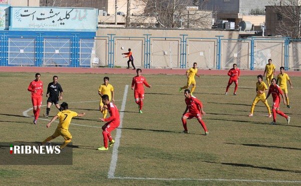 صدرنشینی نماینده کردستان در لیگ دسته سه فوتبال کشور