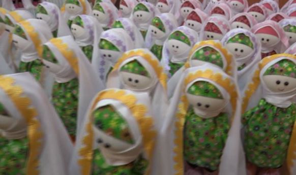 تولید عروسک ایرانی اسلامی در بهاباد