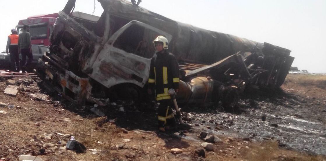 یک کشته در واژگونی کامیون کشنده تانکر سوخت