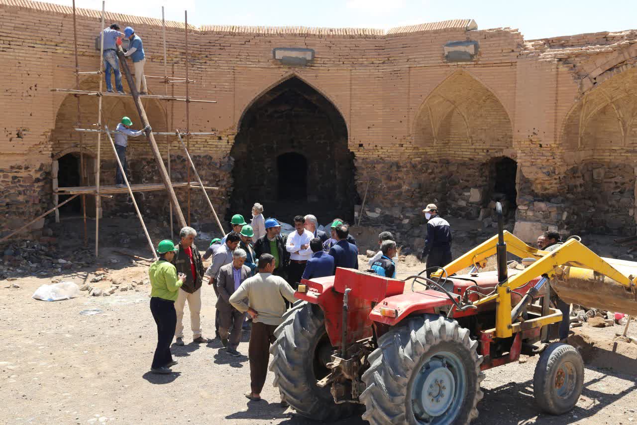 همتی جهادی برای مرمت فاز دوم کاروانسرای قلعه خرگوشی در عقدا