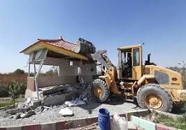 تخریب ساخت و سازهای غیرمجاز در زمین‌های کشاورزی بجنورد