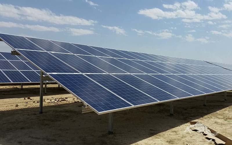 راه‌اندازی دو نیروگاه خورشیدی در داورزن