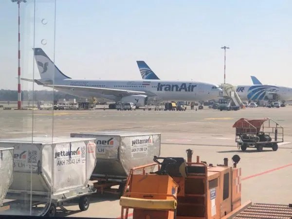 پرواز‌های اضطراری ایران ایر به میلان ایتالیا