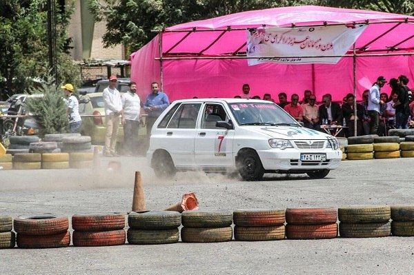 البرز میزبان دو مسابقه کشوری اتومبیل رانی شد