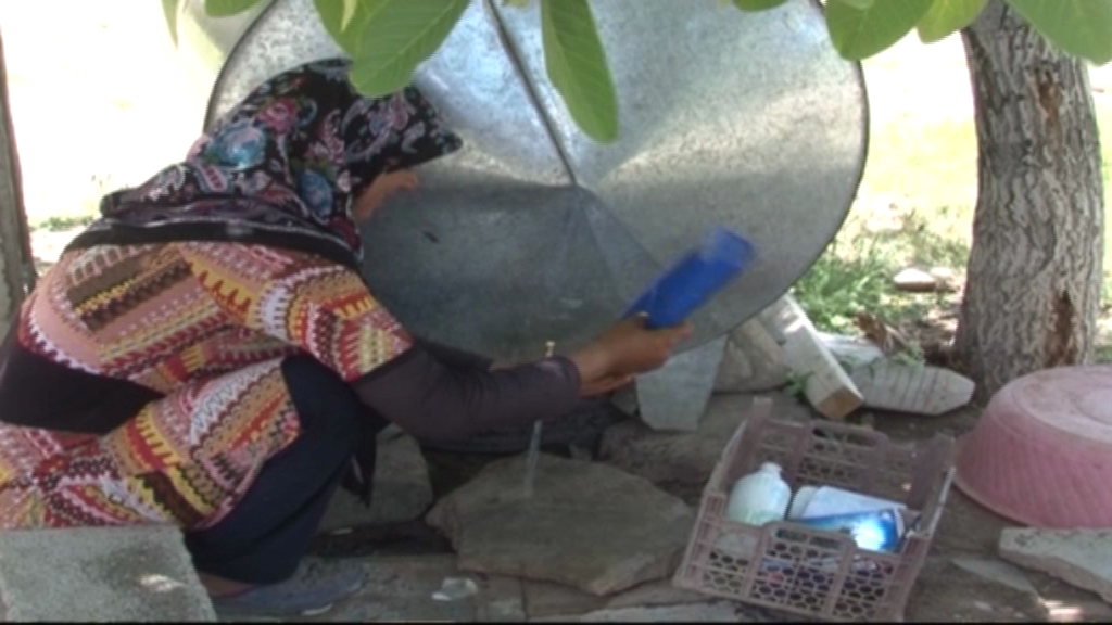 کمبود آب آشامیدنی وجاده نامناسب یک روستا در رابُر