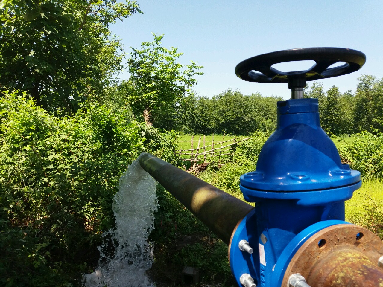 افتتاح چاه آب کشاورزی روستای بیشه گاه صومعه سرا