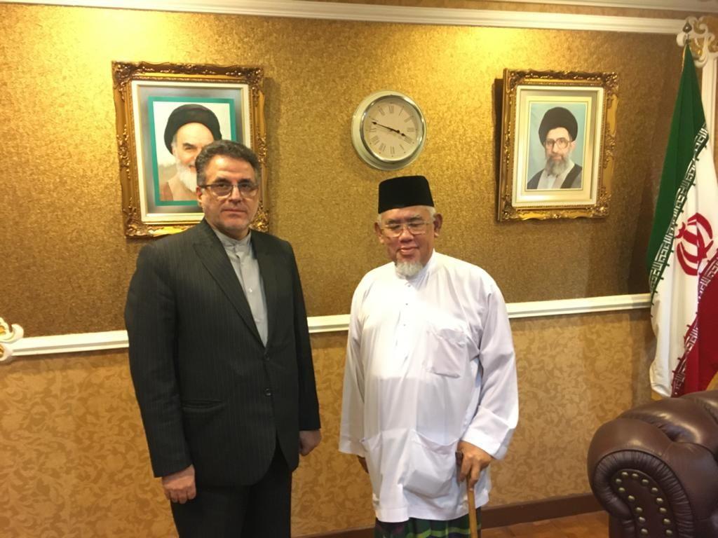 دیدار سفیر کشورمان با رئیس شورای اسلامی مالزی