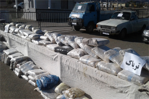 انهدام باند قاچاق مواد افیونی و کشف بیش از یک تُن تریاک در اصفهان