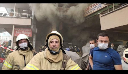 آتش سوزی در شهرک صنعتی استانبول ترکیه