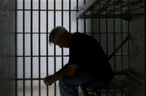 آزادی هزارو 427 زندانی در استان
