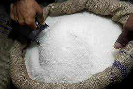 توزیع شکر با قیمت مصوب در سمنان