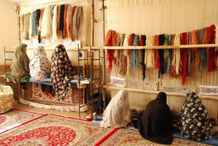 افتتاح ۵۰ کارگاه تولید قالی دستبافت در یزد