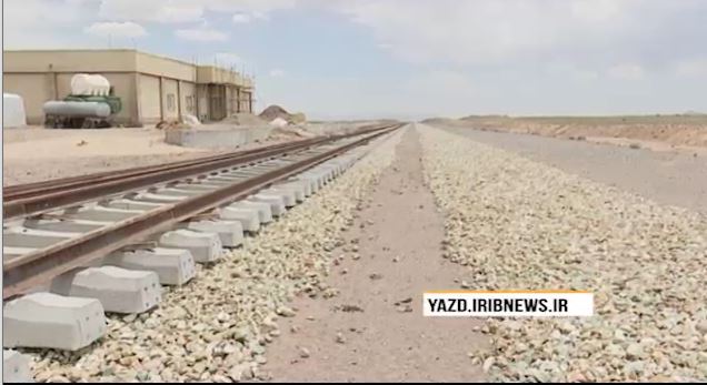 پیشرفت ۷۰ درصدی ریل گذاری راه آهن یزد – اقلید