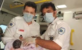 تولد نوزاد عجول در آمبولانس اورژانس ۱۱۵ اردل
