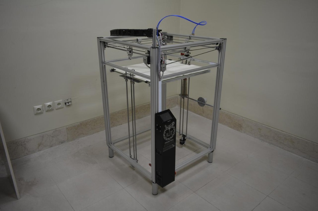 طراحی و ساخت بزرگترین چاپگر سه بعدی کشور با قابلیت تولید کامپوزیت‌های الیافی