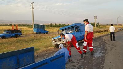 بازگشایی آزادراه قزوین - کرج پس از تصادف زنجیره‌ای ده‌ها خودرو + فیلم