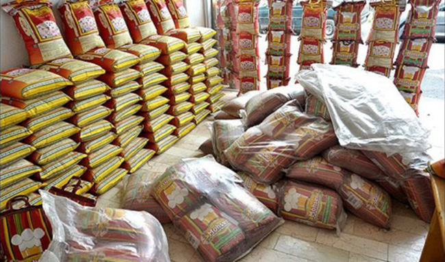 ۱۰۰ هزار تن برنج وارداتی در گمرک