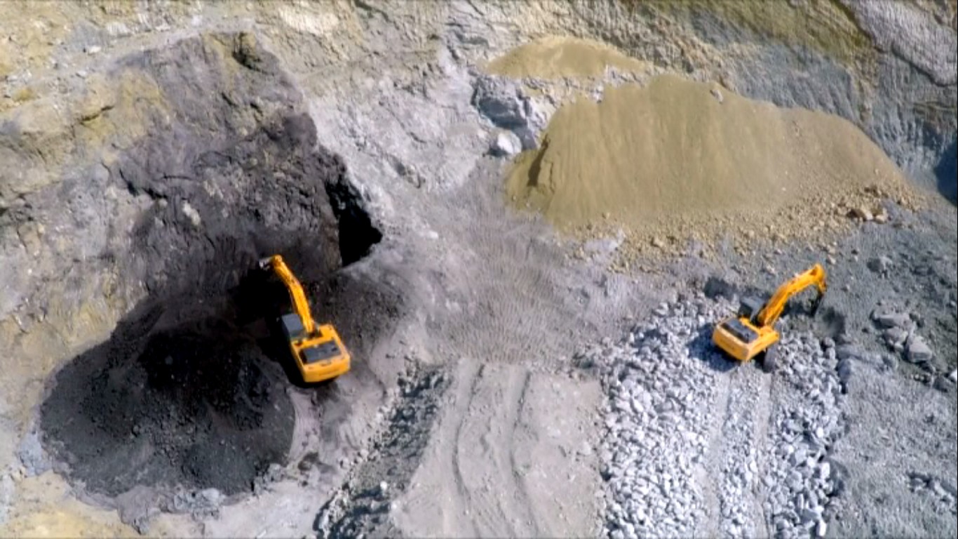 بزرگترین معدن بیتومین غرب آسیا در استان ایلام