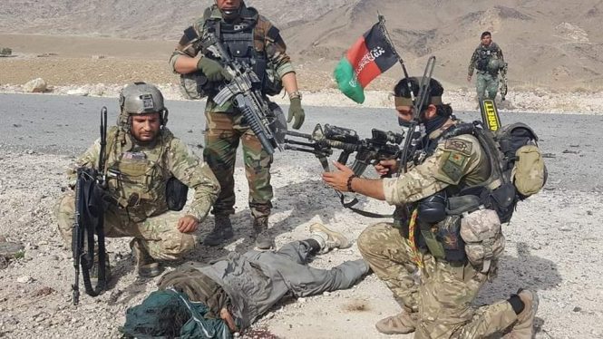 کشته و زخمی شدن ۳۳ عضو طالبان در درگیری با نظامیان افغان