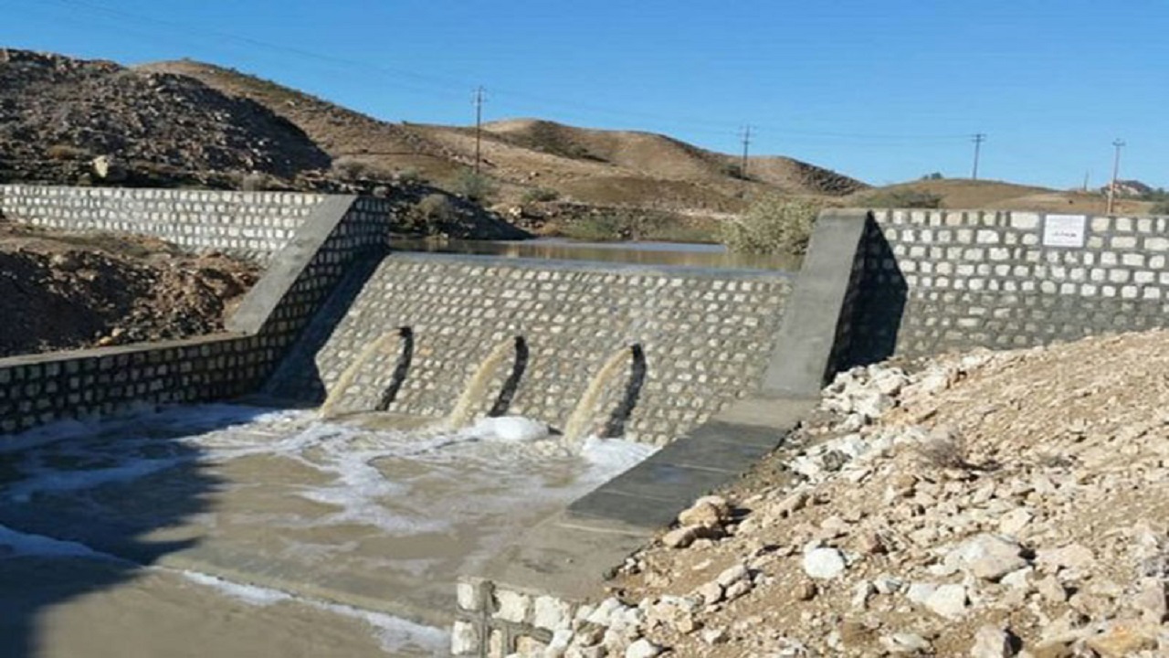ذخیره سازی ۱۳ میلیون ۵۰۰ هزار متر مکعب آب در سازه‌های خاکی و سنگی ملاتی