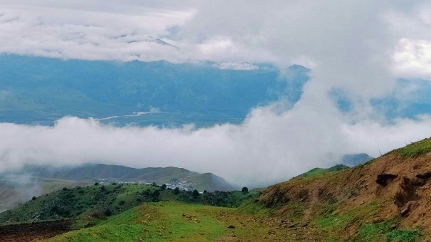 وزش باد و رگبار باران در زنجان