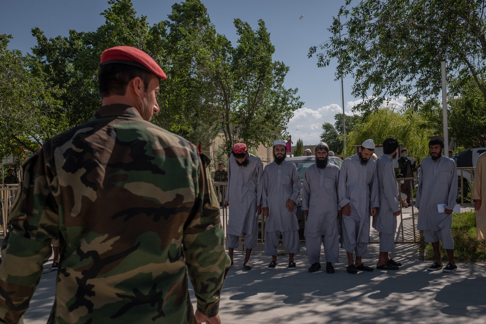 آزادسازی ۴۰۰ زندانی باقی مانده طالبان آغاز شد