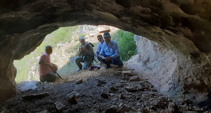 کشف 4 غار باستانی در املش