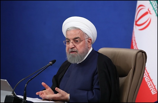 ملت ایران برای دشمن فرش قرمز پهن نمی‌کند